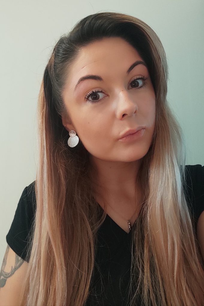 Coiffure domicile Béziers Hermine